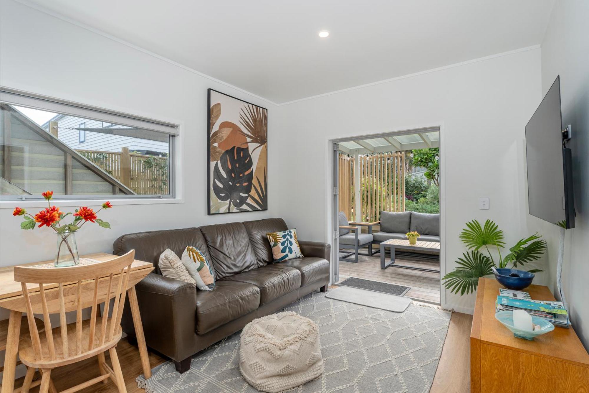 Coast Awhile - Whangamata Holiday Home Εξωτερικό φωτογραφία